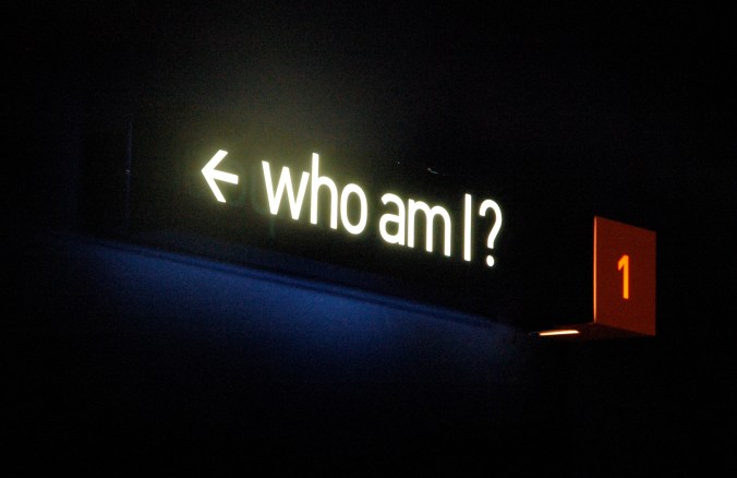 who-am-i-002