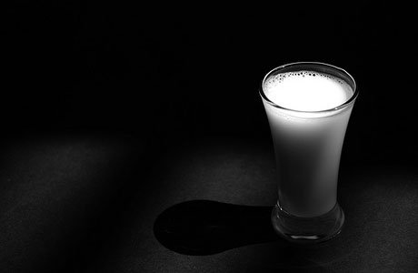 paid2bby2ba2bglass2bof2bmilk